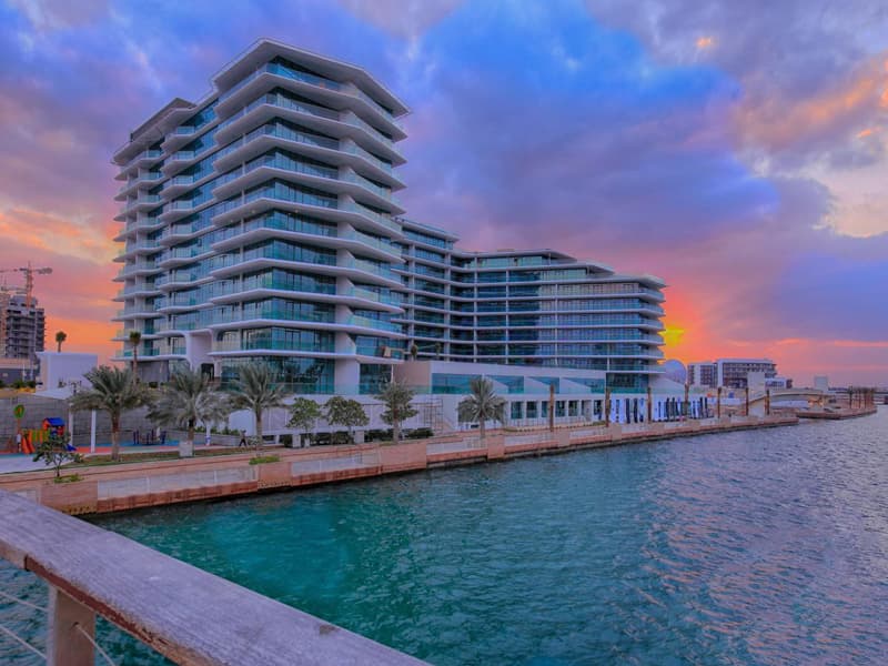 Al Hadeel · 8