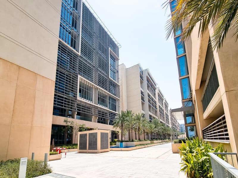 Al Zeina · 3
