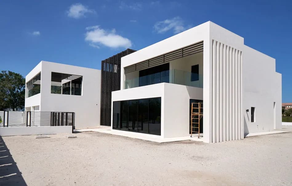 Jawaher Al Saadiyat · 6