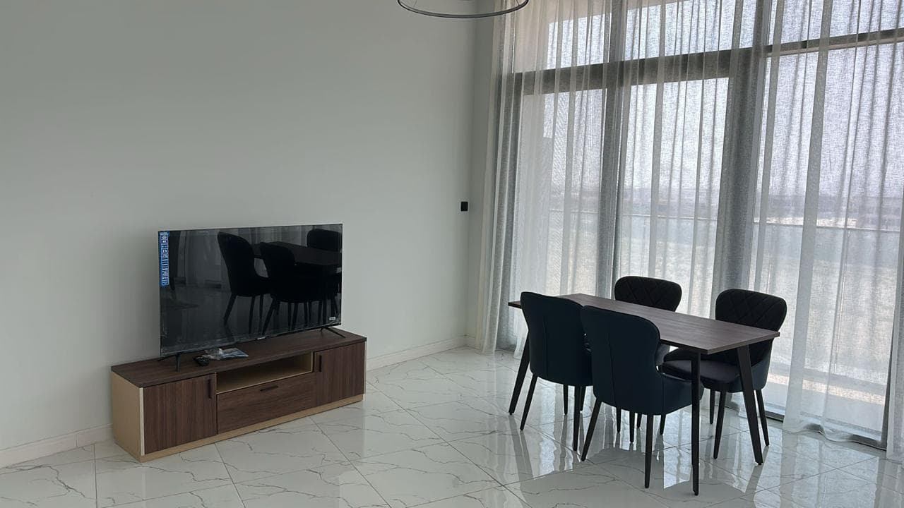 2 br, 4